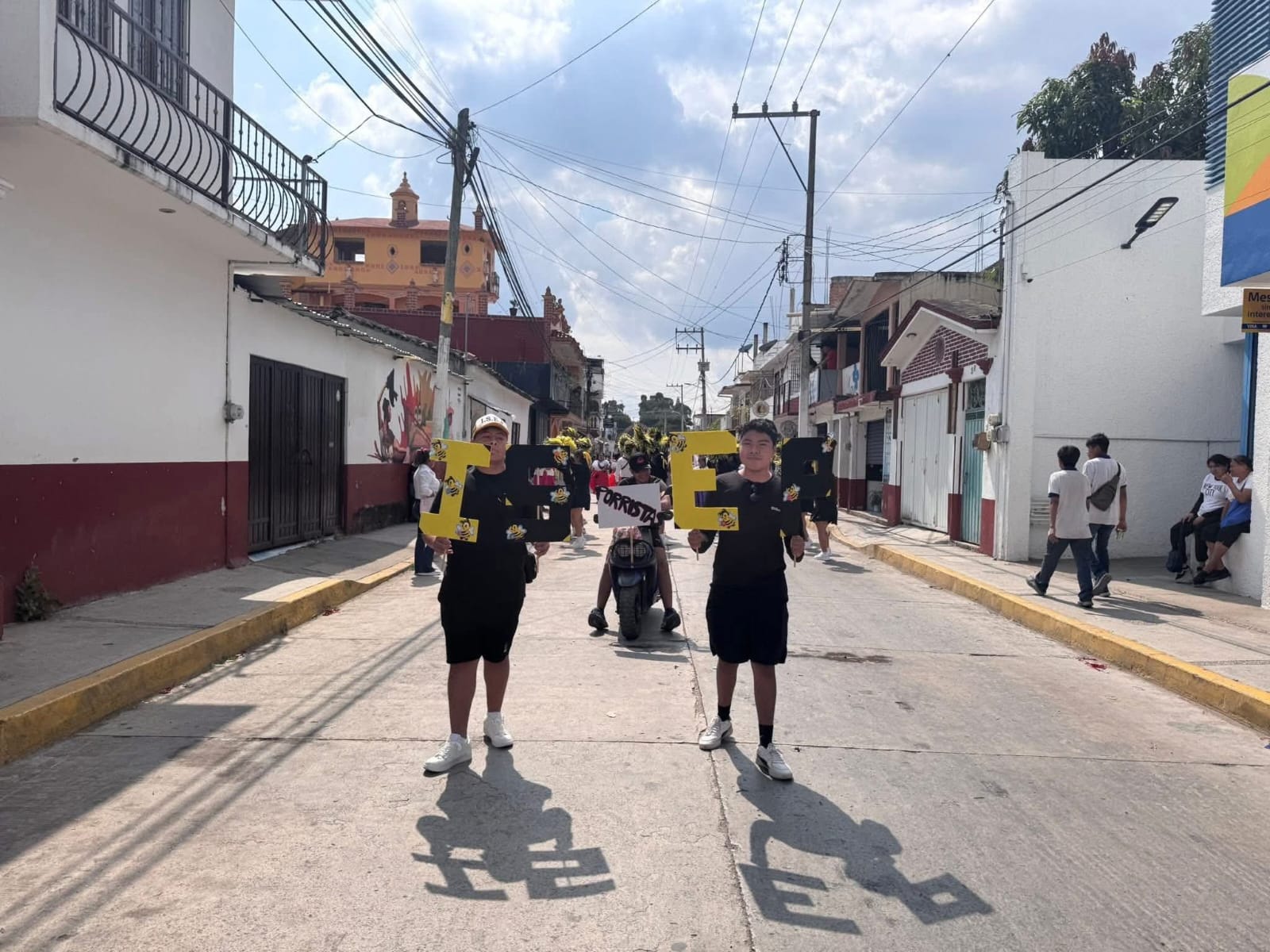 DESFILE DEL 20 DE NOVIEMBRE